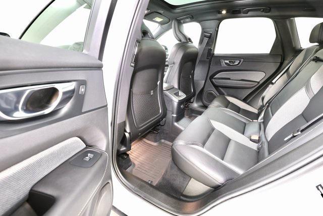 used 2022 Volvo XC60 Recharge Plug-In Hybrid car, priced at $35,690