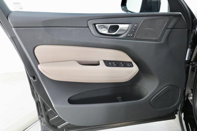 new 2026 Volvo XC60 car, priced at $57,035