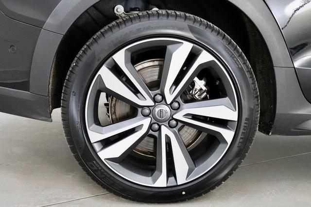 used 2024 Volvo V60 Cross Country car, priced at $35,890