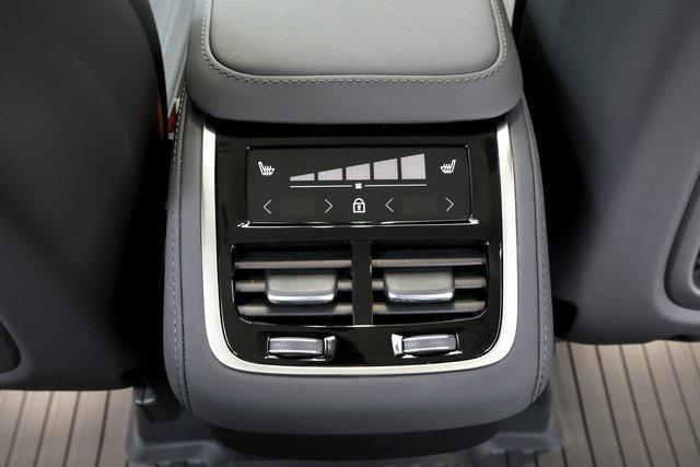 new 2026 Volvo XC90 car, priced at $69,325