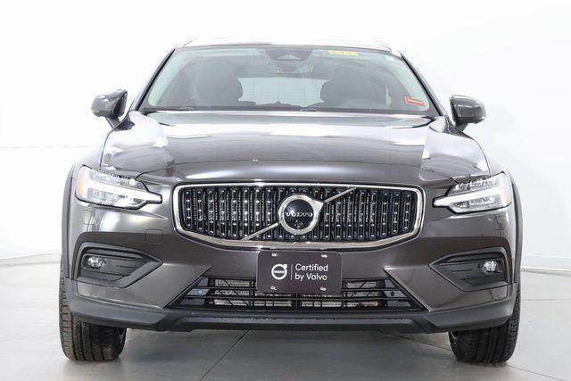 used 2025 Volvo V60 Cross Country car, priced at $37,990