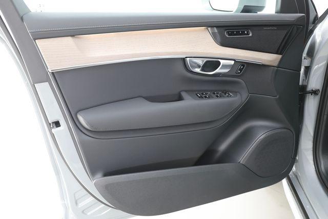 new 2026 Volvo XC90 car, priced at $68,445