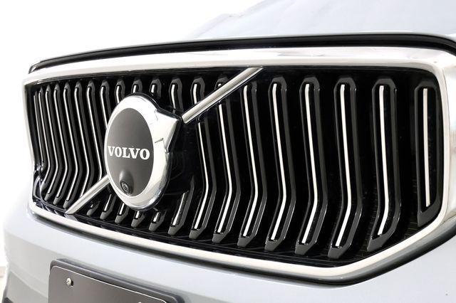 used 2025 Volvo XC40 car, priced at $35,689