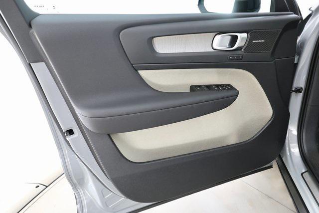 new 2026 Volvo XC40 car, priced at $48,460