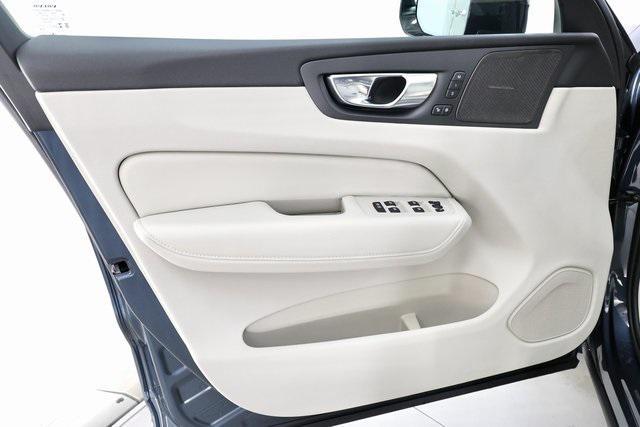 new 2026 Volvo XC60 car, priced at $61,935