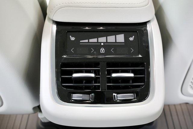 new 2026 Volvo XC60 car, priced at $61,935