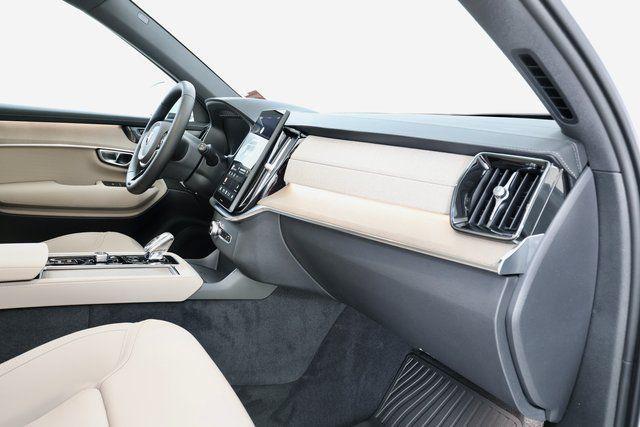new 2026 Volvo XC90 Plug-In Hybrid car, priced at $80,875