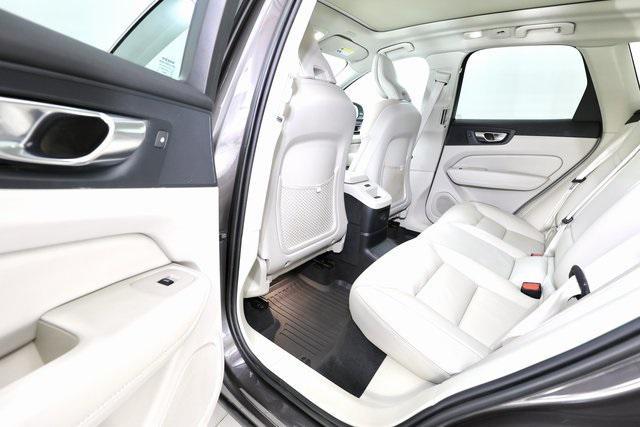 used 2023 Volvo XC60 Recharge Plug-In Hybrid car, priced at $38,890