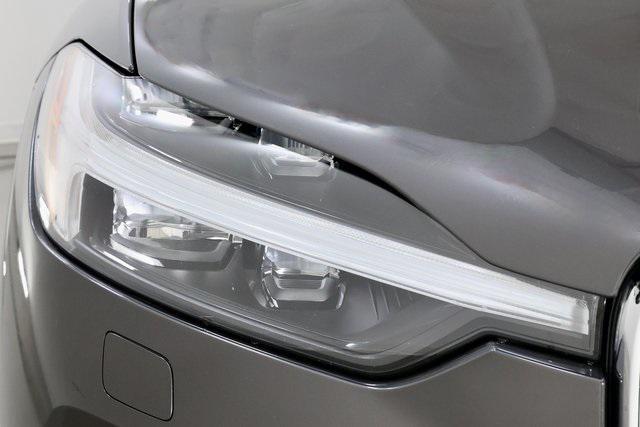 used 2023 Volvo XC60 Recharge Plug-In Hybrid car, priced at $38,890