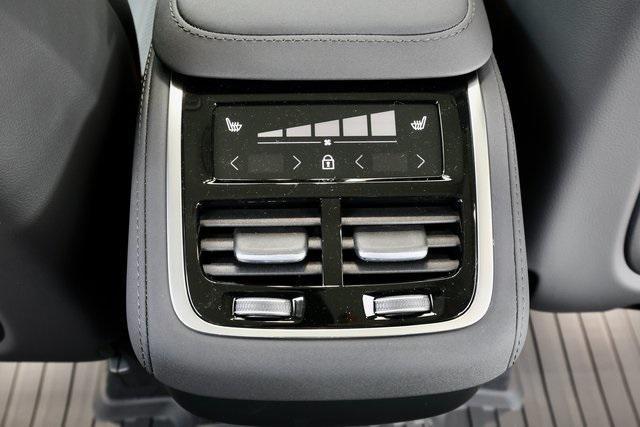 new 2026 Volvo XC90 car, priced at $69,630