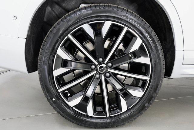 new 2026 Volvo XC90 car, priced at $69,945