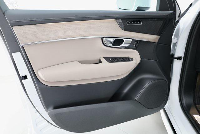 new 2026 Volvo XC90 car, priced at $69,945