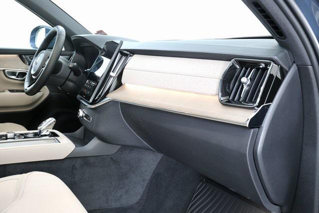 new 2026 Volvo XC90 car, priced at $68,445