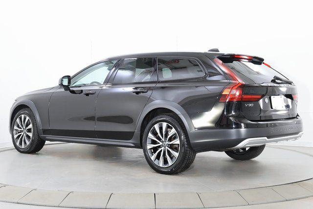 used 2021 Volvo V90 Cross Country car, priced at $31,990