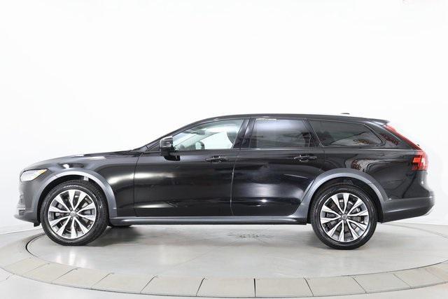 used 2021 Volvo V90 Cross Country car, priced at $31,990