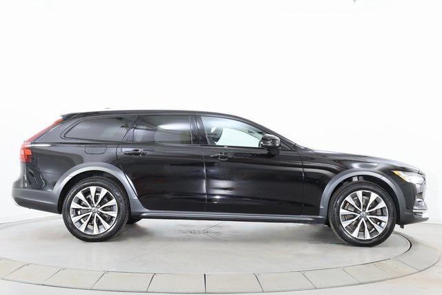 used 2021 Volvo V90 Cross Country car, priced at $31,990