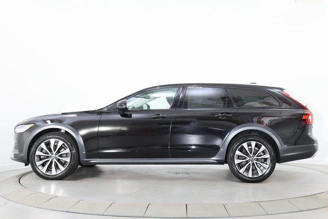used 2021 Volvo V90 Cross Country car, priced at $31,990
