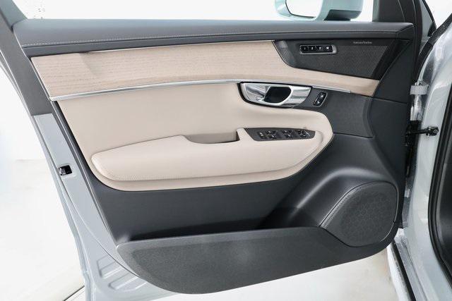 new 2026 Volvo XC90 car, priced at $70,580