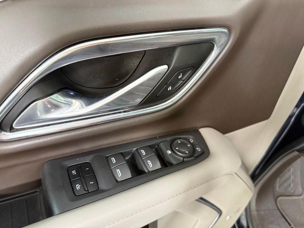 used 2023 GMC Yukon car, priced at $44,260