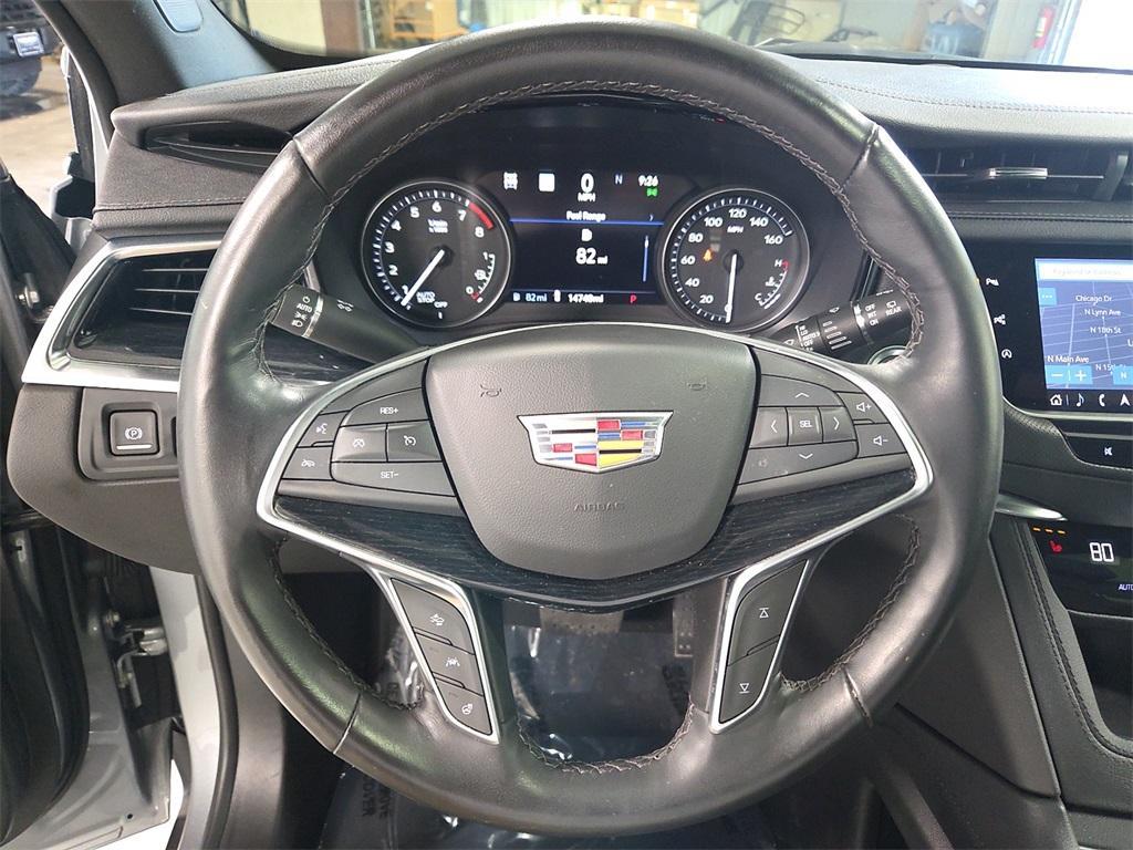 used 2025 Cadillac XT5 car, priced at $42,911