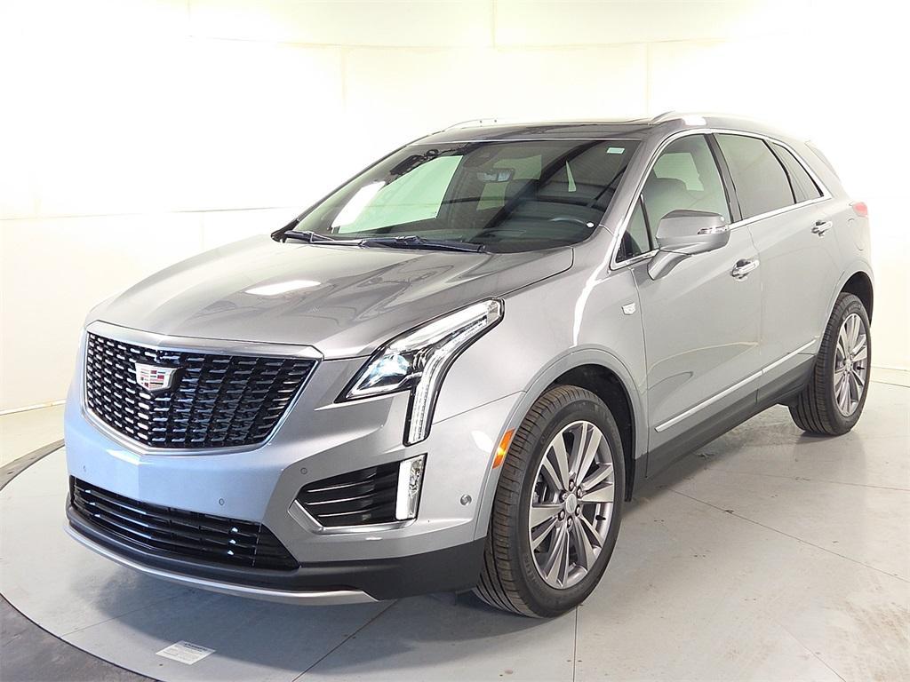 used 2025 Cadillac XT5 car, priced at $42,911