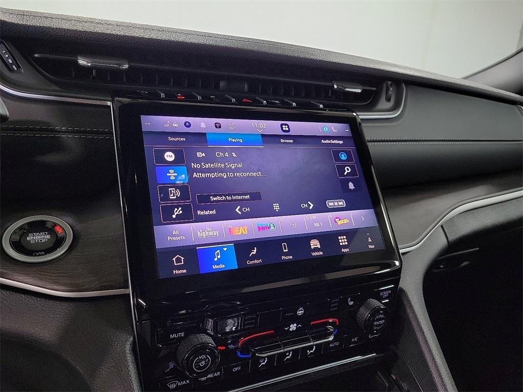 new 2025 Jeep Grand Cherokee car, priced at $46,238