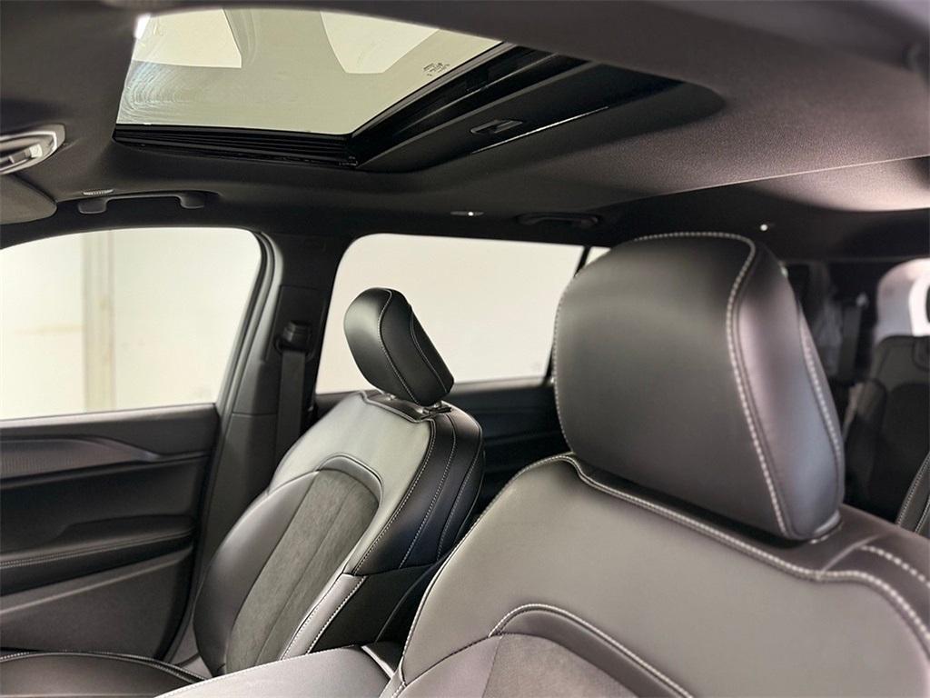 new 2025 Jeep Grand Cherokee L car, priced at $43,981