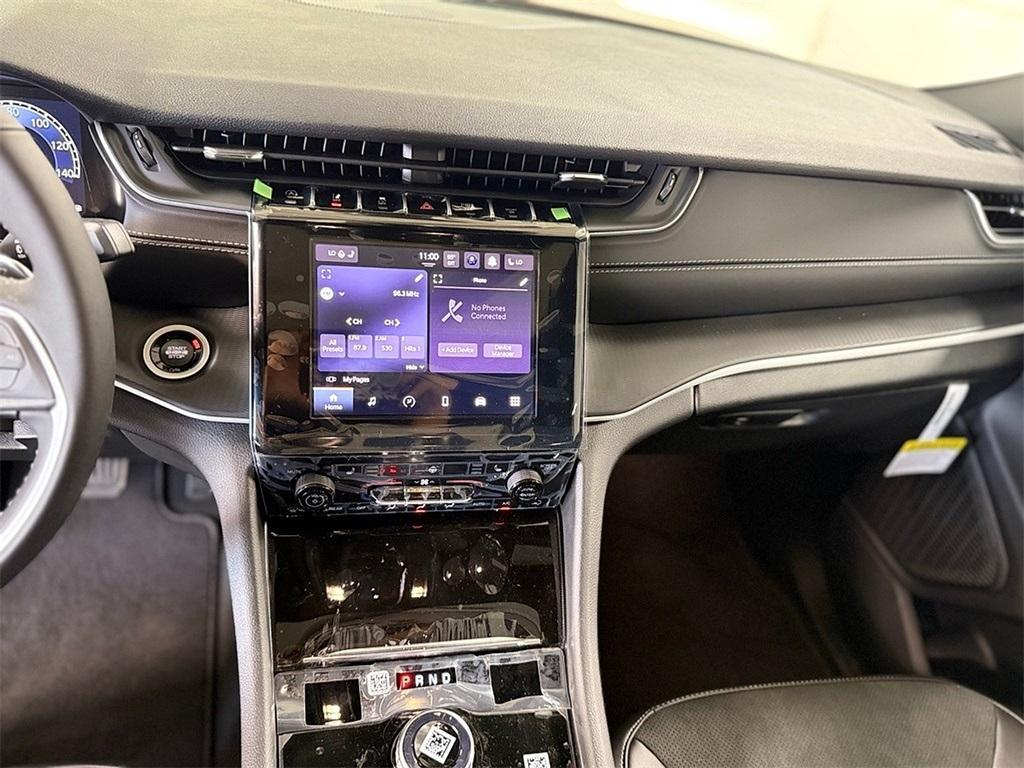 new 2025 Jeep Grand Cherokee L car, priced at $43,981