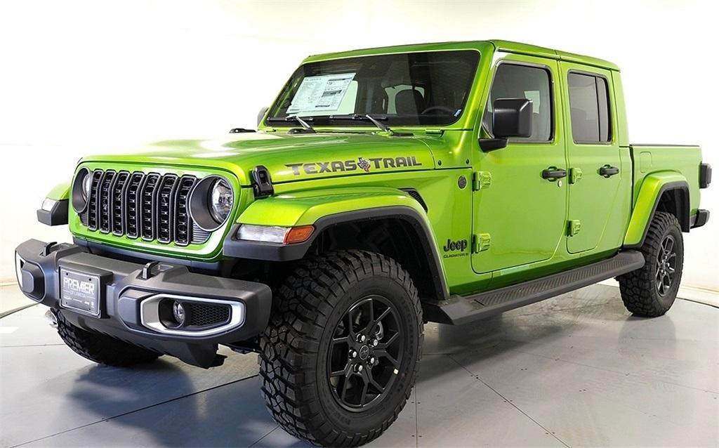 new 2025 Jeep Gladiator car, priced at $43,560