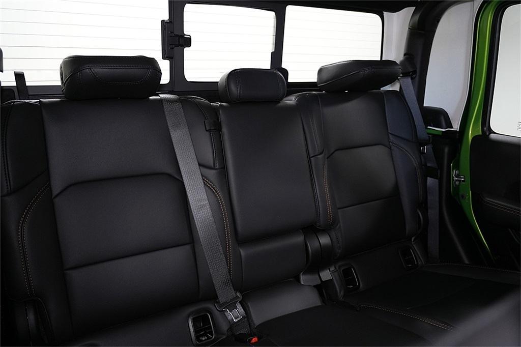 new 2025 Jeep Gladiator car, priced at $43,560