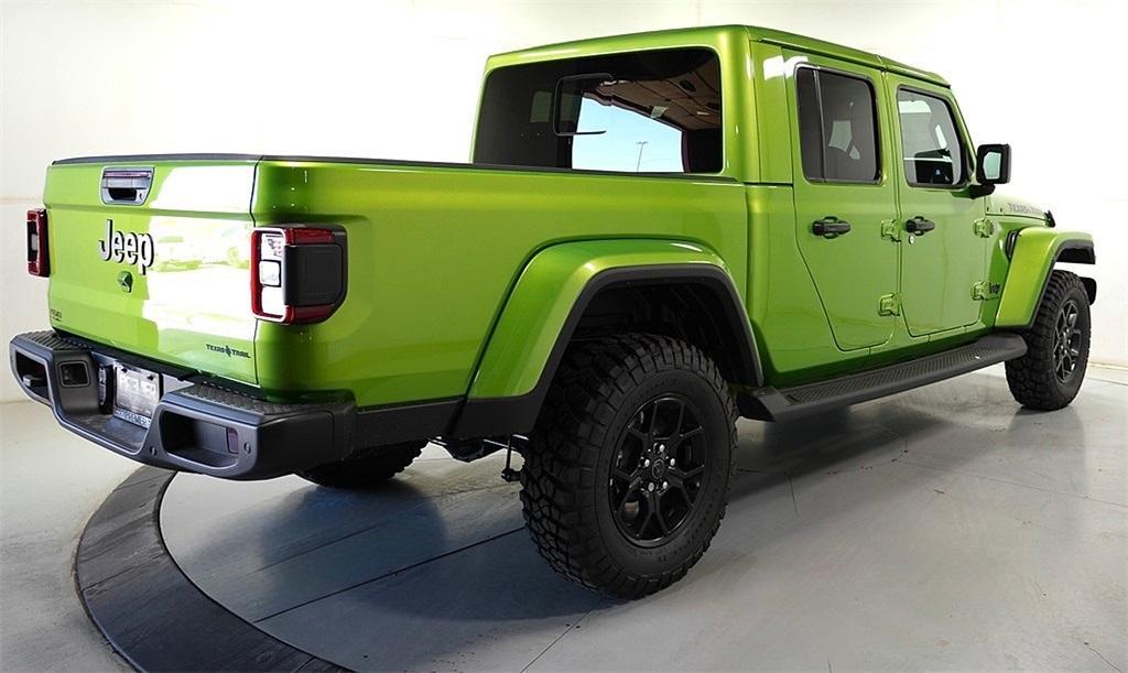 new 2025 Jeep Gladiator car, priced at $43,560
