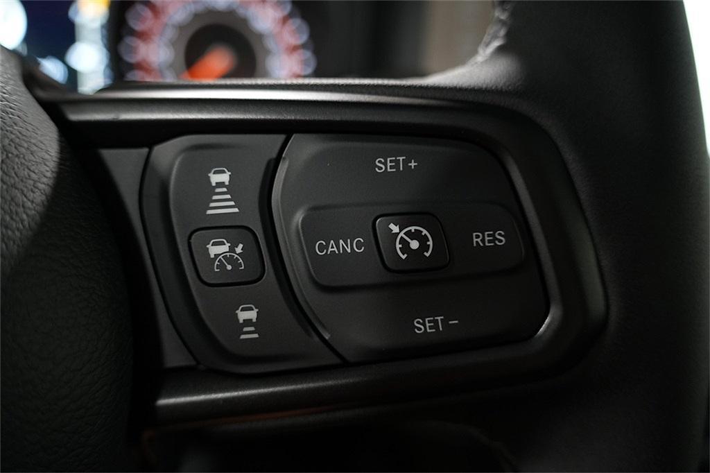 new 2025 Jeep Gladiator car, priced at $43,560