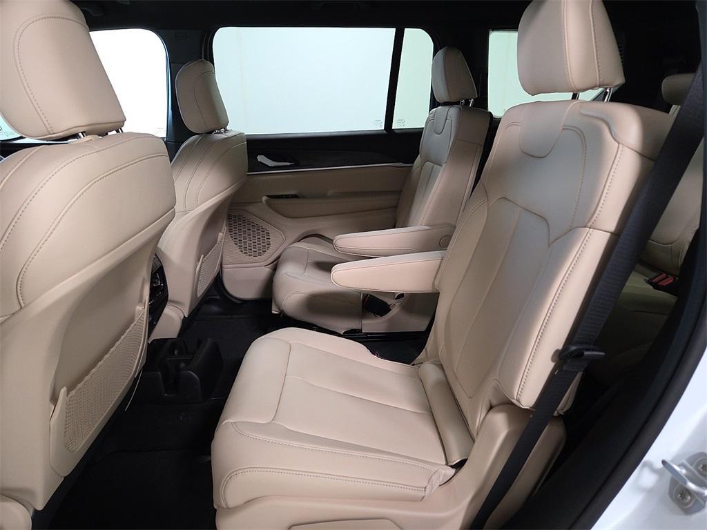 new 2025 Jeep Grand Cherokee L car, priced at $45,659