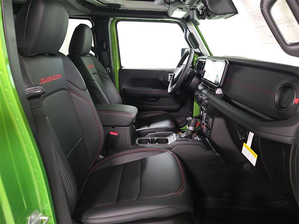 new 2025 Jeep Gladiator car, priced at $56,394