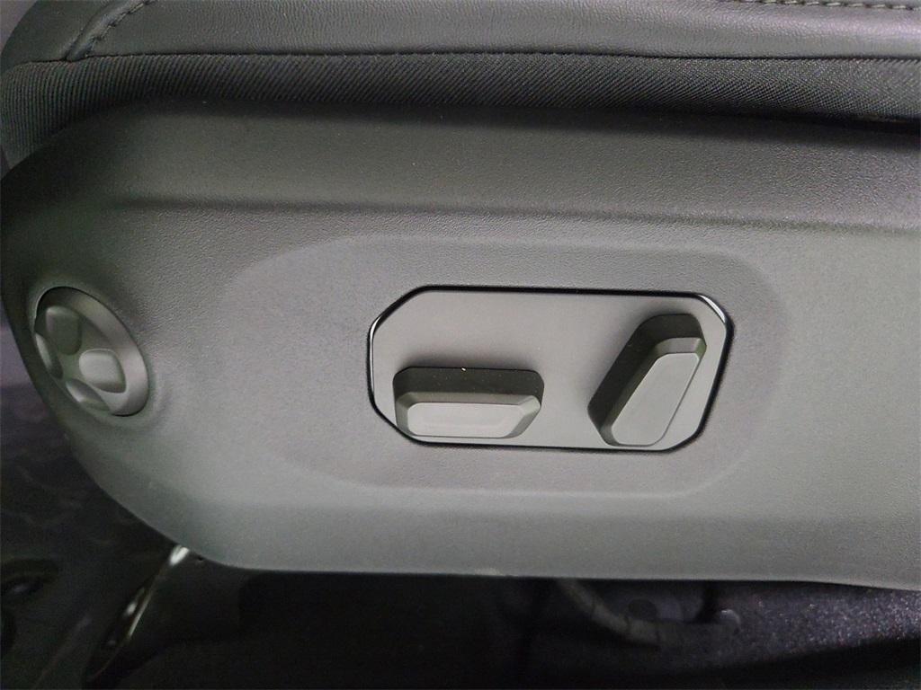 new 2025 Jeep Gladiator car, priced at $56,394