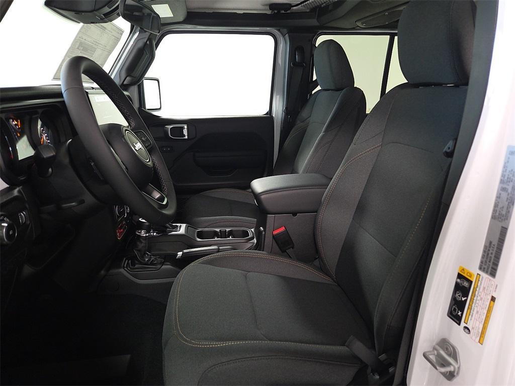 new 2026 Jeep Wrangler car, priced at $48,061