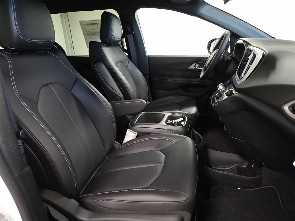 new 2026 Chrysler Voyager car