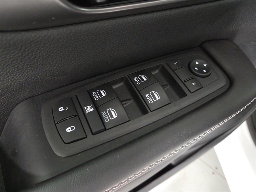 new 2026 Chrysler Voyager car