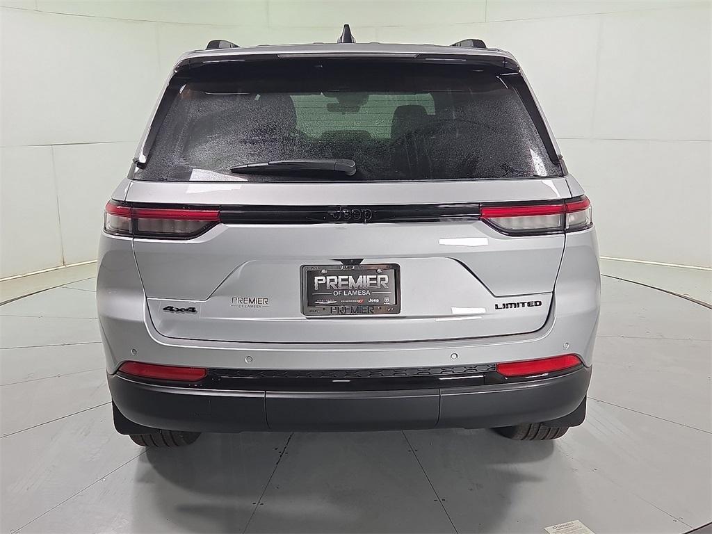 new 2025 Jeep Grand Cherokee car, priced at $49,074