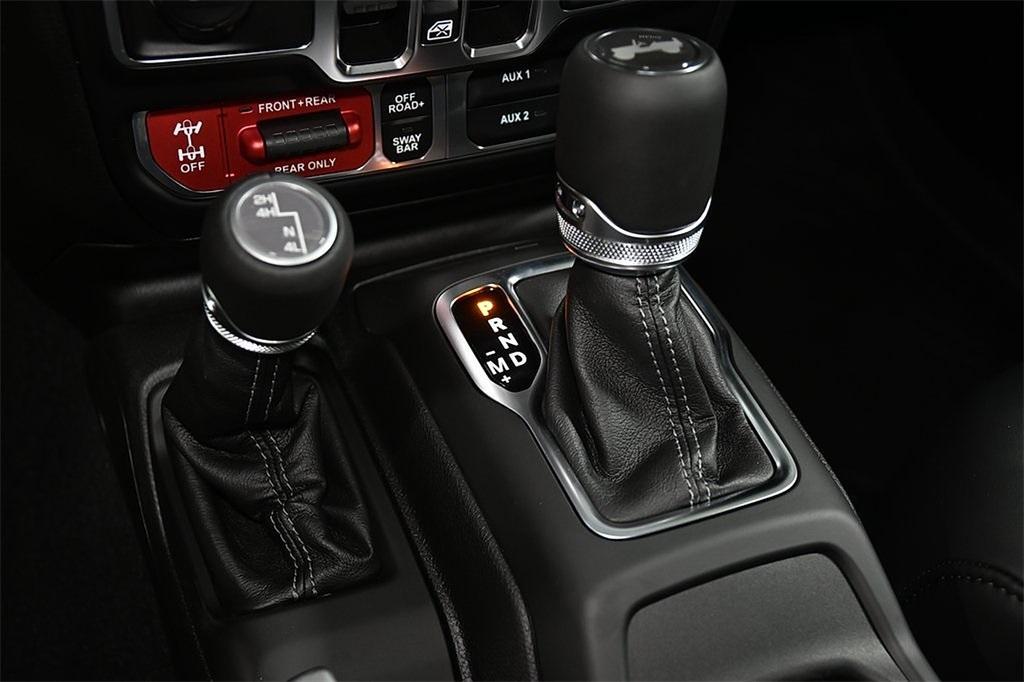 new 2025 Jeep Wrangler car, priced at $53,138