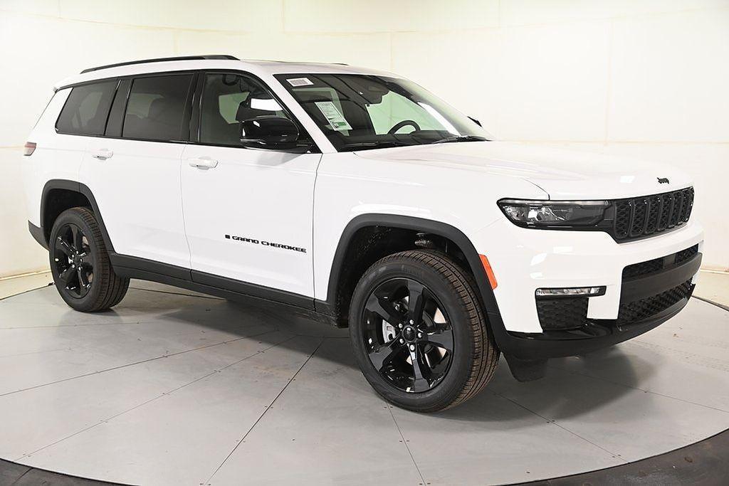 new 2025 Jeep Grand Cherokee L car, priced at $51,740