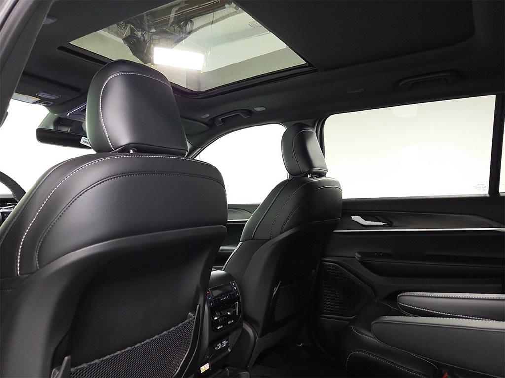 new 2025 Jeep Grand Cherokee L car, priced at $51,001