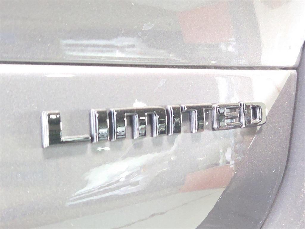 new 2025 Jeep Grand Cherokee L car, priced at $51,001