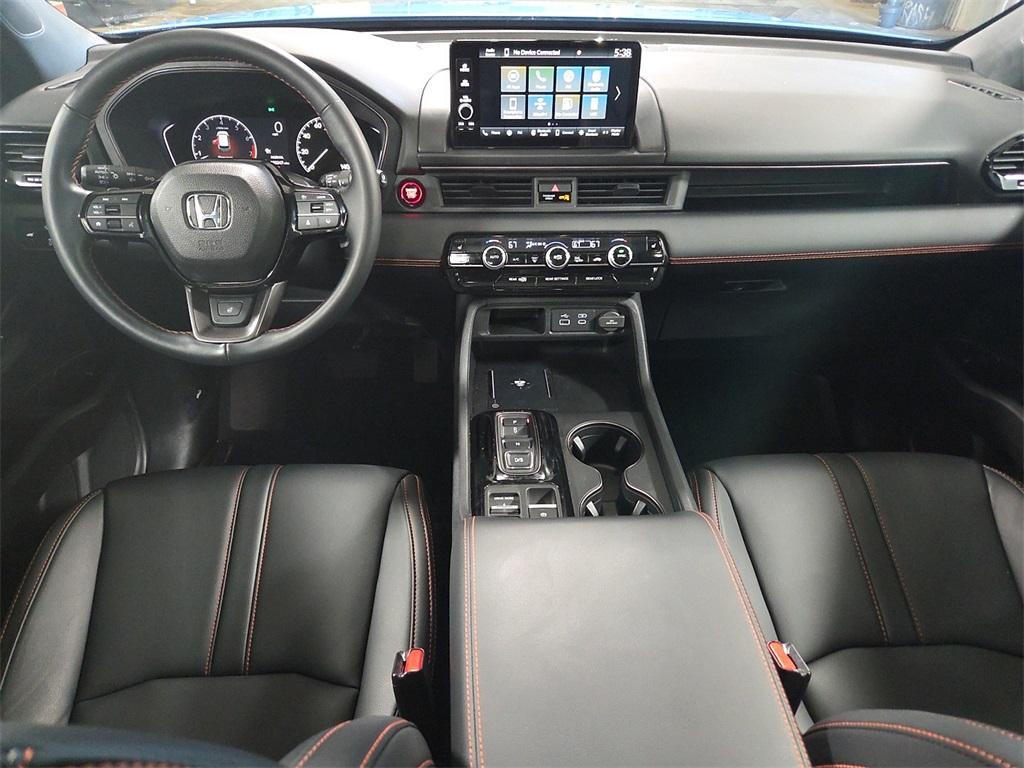 used 2025 Honda Pilot car, priced at $41,821