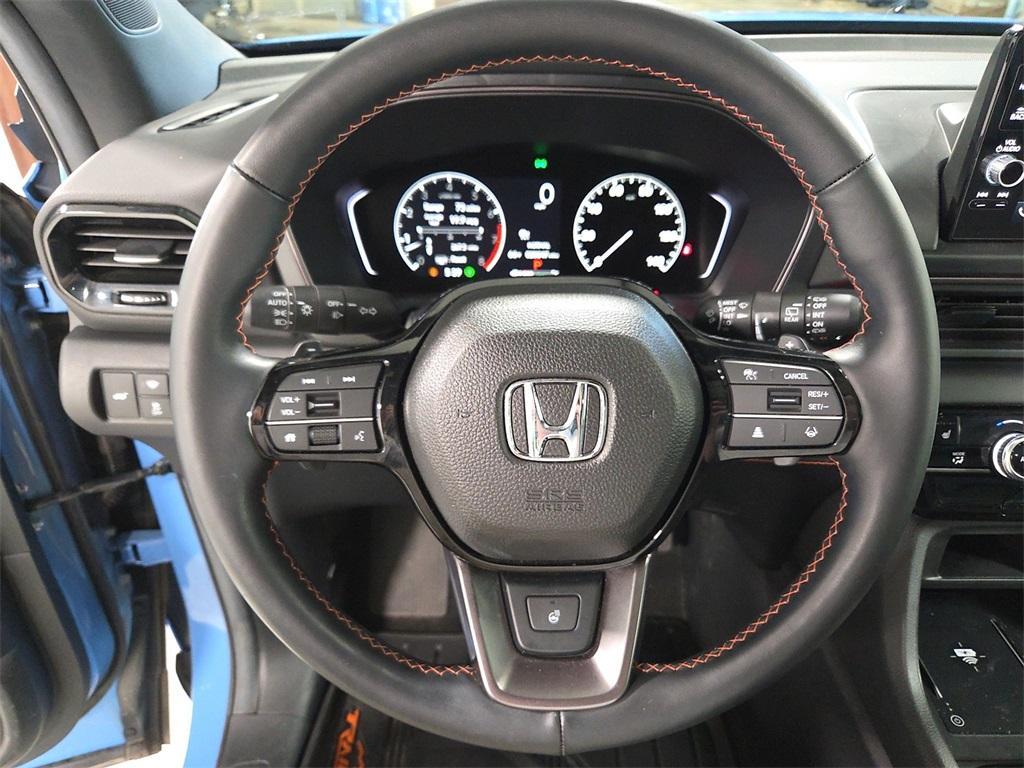 used 2025 Honda Pilot car, priced at $41,821