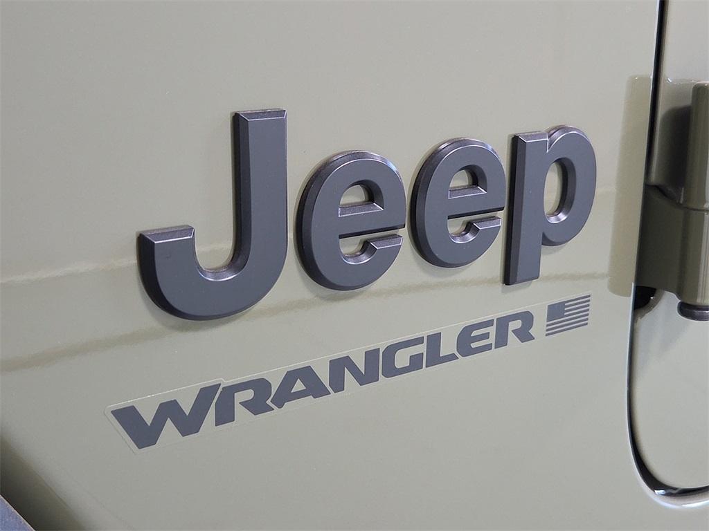 new 2025 Jeep Wrangler car, priced at $46,064