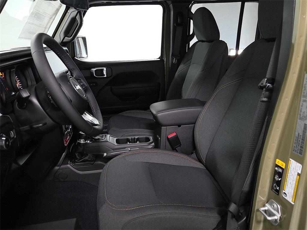 new 2025 Jeep Wrangler car, priced at $46,064