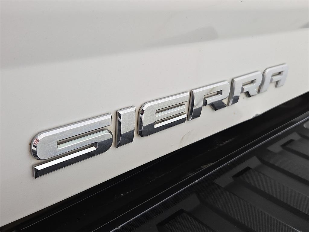 used 2018 GMC Sierra 1500 car, priced at $31,500