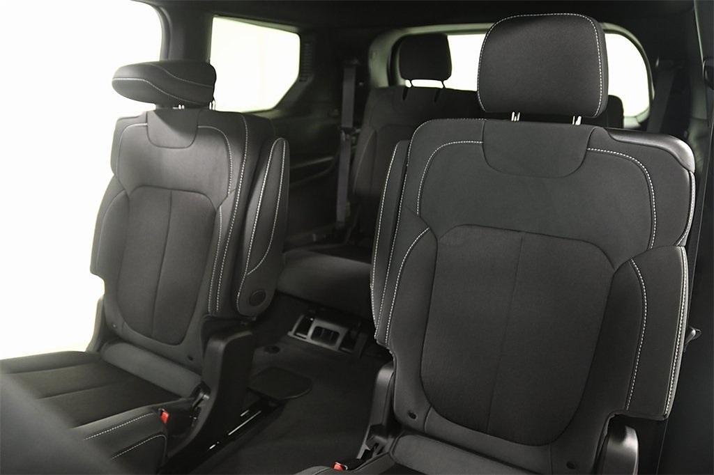 new 2025 Jeep Grand Cherokee L car, priced at $34,169