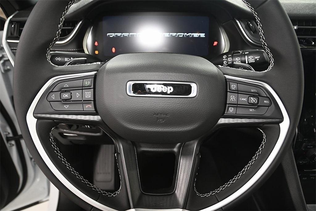 new 2025 Jeep Grand Cherokee L car, priced at $34,169
